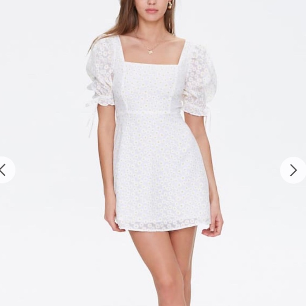 Daisy Print Puff Sleeve Dress